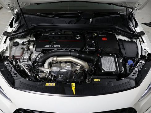 Certified 2025 Mercedes-Benz GLA 35 AMG 4MATIC image 38