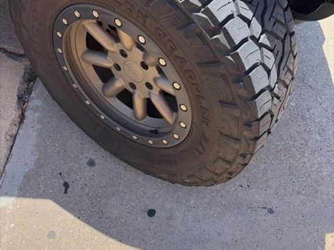 Used 2020 Jeep Gladiator Sport w/ Quick Order Package 24S image 8