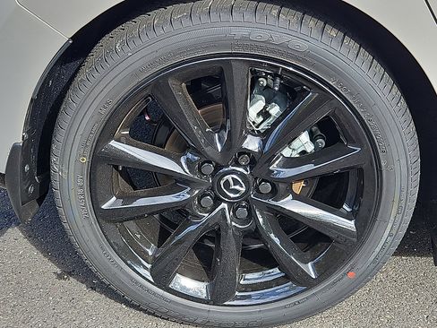 New 2026 MAZDA MAZDA3 2.5 S Hatchback w/ Premium Pkg image 7