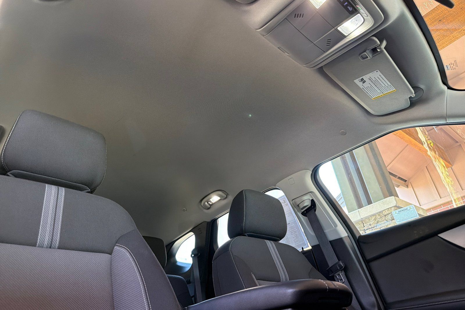 Used 2025 Chevrolet Blazer LT FWD image 17