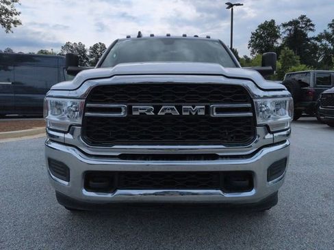 Used 2020 RAM 3500 Tradesman w/ Chrome Appearance Group AWD/4WD image 9