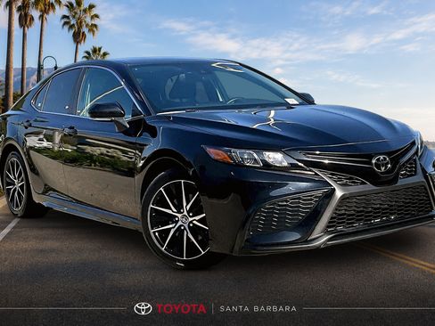 Certified 2023 Toyota Camry SE w/ Convenience Package FWD image 1