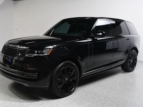 Used 2025 Land Rover Range Rover Long Wheelbase SE AWD/4WD image 2