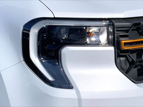 New 2026 Ford Maverick Tremor image 10