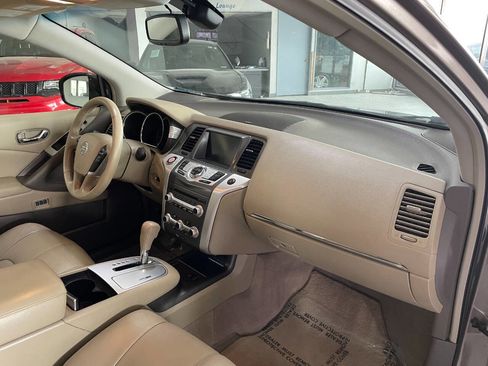 Used 2013 Nissan Murano SL w/ Navigation Pkg image 32