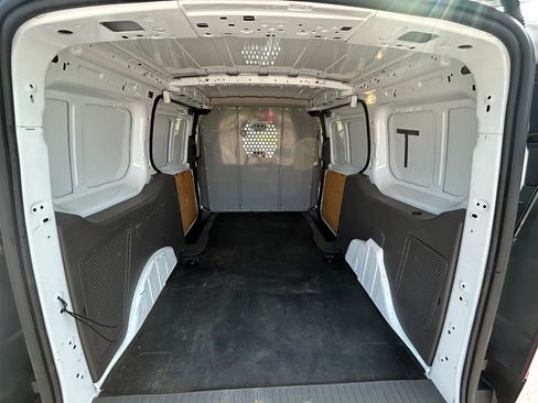 Used 2022 Ford Transit Connect XL FWD image 22