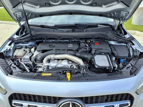 Used 2025 Mercedes-Benz GLA 250 image 35