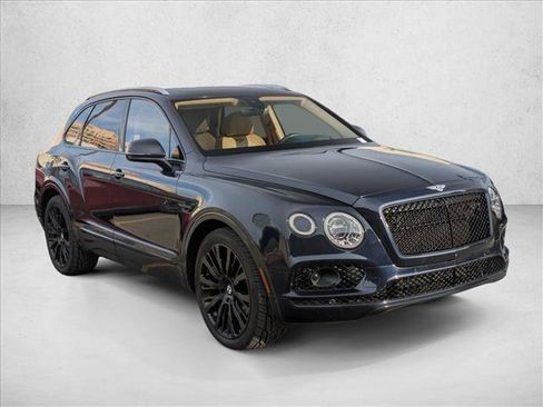 Used 2017 Bentley Bentayga image 3