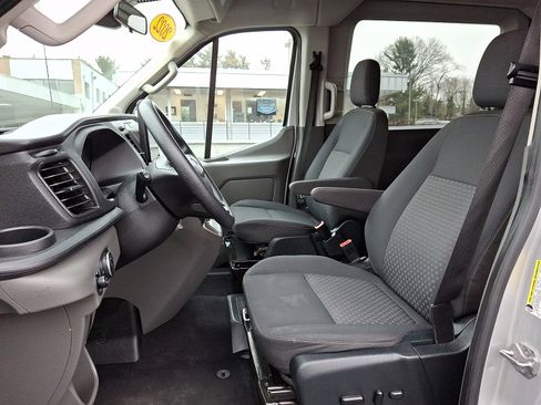 Used 2022 Ford Transit 350 XLT image 16