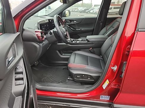 Used 2026 Chevrolet Equinox RS AWD/4WD image 32