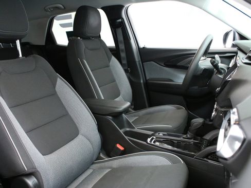 Certified 2023 Chevrolet TrailBlazer LT w/ Convenience Package FWD image 29