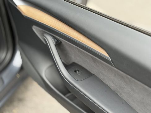 Used 2021 Tesla Model 3 Standard Range Plus image 37