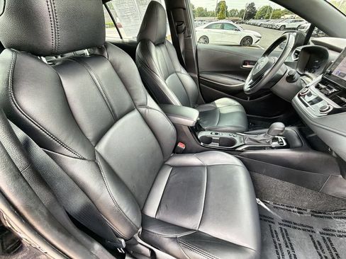 Used 2023 Toyota Corolla SE FWD image 23