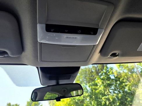 Used 2023 Nissan Sentra SV w/ Trunk Package image 22