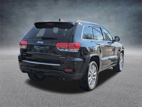 Used 2017 Jeep Grand Cherokee Limited image 4
