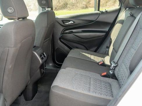 Used 2024 Chevrolet Equinox LT image 12