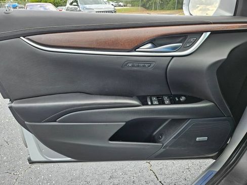 Used 2019 Cadillac XTS Luxury FWD image 30