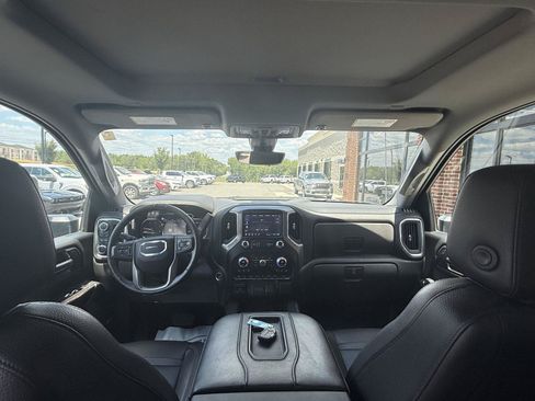 Used 2022 GMC Sierra 2500 Denali w/ Denali Ultimate Package AWD/4WD image 18