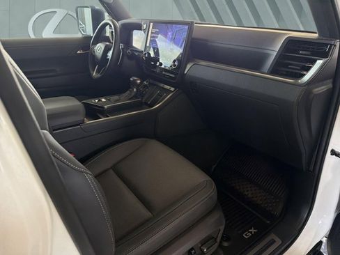 Used 2024 Lexus GX 550 AWD/4WD image 26