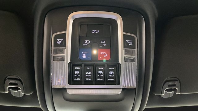 Used 2025 RAM 1500 Laramie w/ Sport Appearance Package AWD/4WD image 33