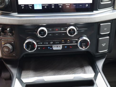 Used 2025 Ford F450 Platinum w/ FX4 Off-Road Package AWD/4WD image 41