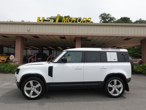 Used 2023 Land Rover Defender 110 SE AWD/4WD image 25