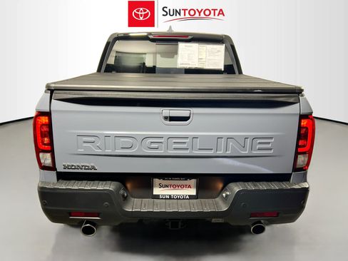 Used 2024 Honda Ridgeline Black Edition image 5