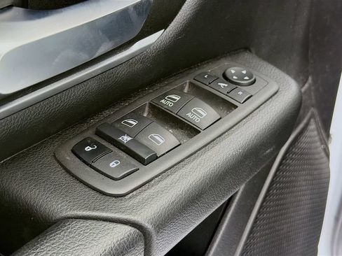Used 2022 RAM 1500 Big Horn AWD/4WD image 21