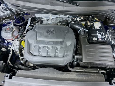 Used 2024 Volkswagen Tiguan SE FWD image 32