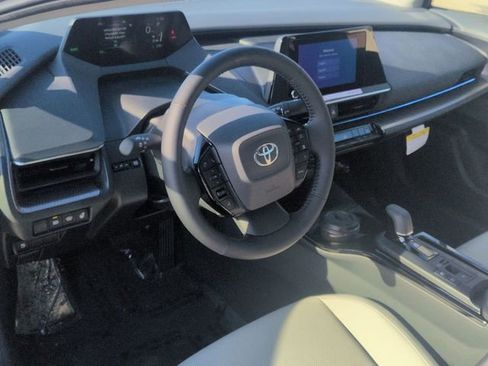 Used 2026 Toyota Prius XLE image 12