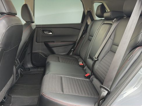 Certified 2025 Nissan Rogue SV AWD/4WD image 16