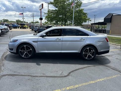 Used 2016 Ford Taurus SEL w/ Equipment Group 201A FWD image 5