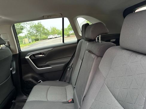 Used 2023 Toyota RAV4 XLE w/ Convenience Package FWD image 10