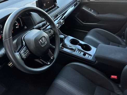 Used 2023 Honda Civic Sport image 10