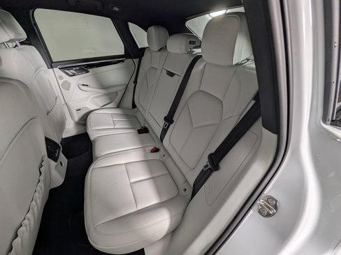 New 2026 Porsche Macan AWD/4WD image 23