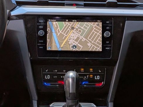 Used 2021 Volkswagen Arteon SE image 10