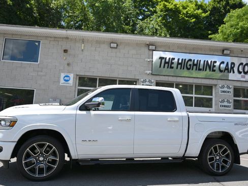 Used 2020 RAM 1500 Laramie AWD/4WD image 3