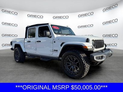 Used 2024 Jeep Gladiator Sport