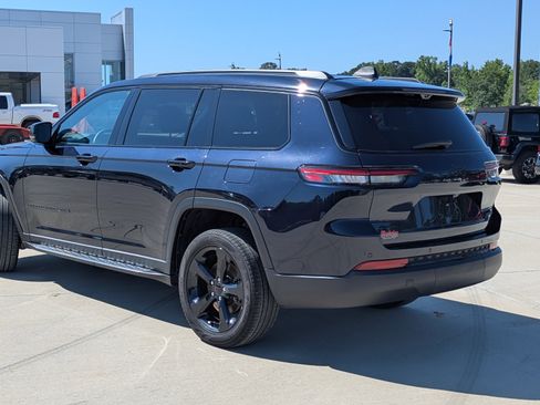 Used 2024 Jeep Grand Cherokee L Limited w/ Luxury Tech Group II AWD/4WD image 6