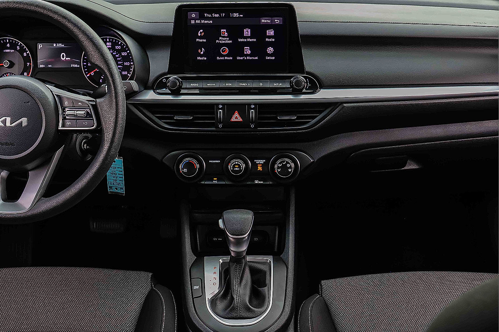 Certified 2024 Kia Forte LXS w/ LXS Technology Package FWD image 10
