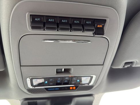 New 2026 Ford F350 Lariat w/ Black Appearance Package image 31