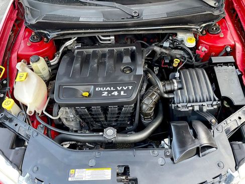 Used 2012 Dodge Avenger SE image 15