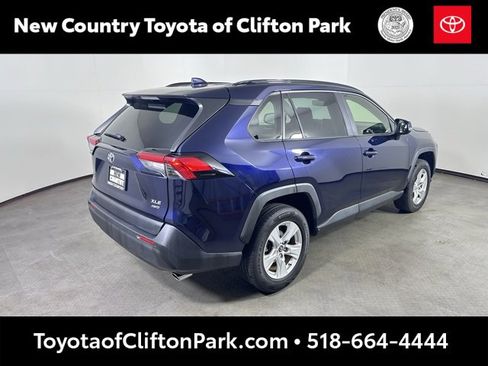 Used 2019 Toyota RAV4 XLE image 3