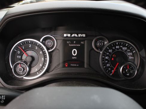 Used 2022 RAM 1500 Big Horn AWD/4WD image 10
