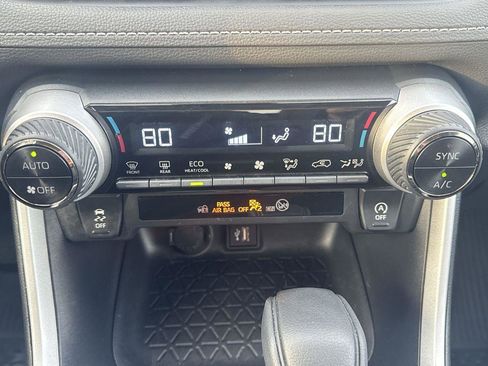 Used 2024 Toyota RAV4 XLE image 18