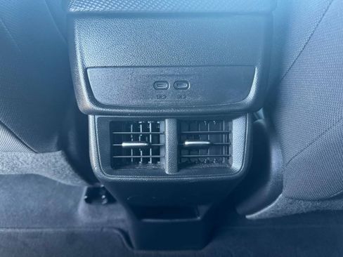 Used 2026 Chevrolet Equinox LT AWD/4WD image 27