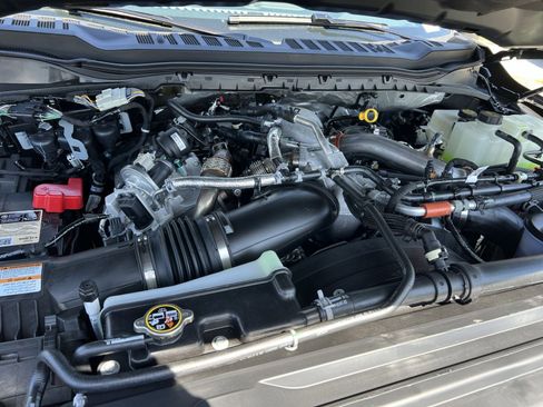 New 2026 Ford F450 Platinum w/ Platinum Plus Package image 28