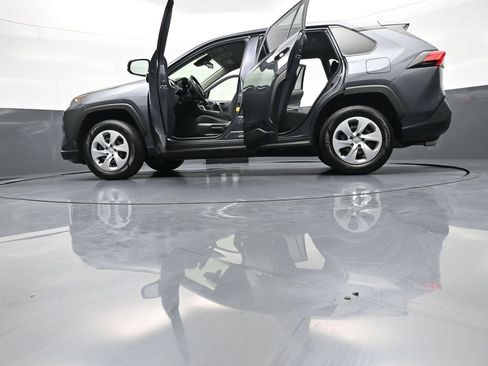 Certified 2022 Toyota RAV4 LE AWD/4WD image 48