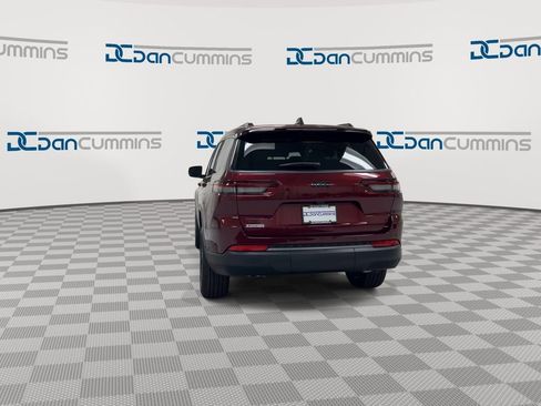 New 2026 Jeep Grand Cherokee L Limited w/ Limited Altitude Package AWD/4WD image 7
