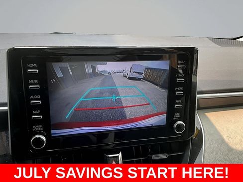 Used 2020 Toyota Corolla LE FWD image 13